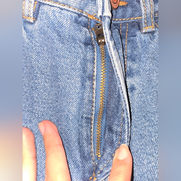 Zara Classic Blue Jeans - Picture 5 of 7